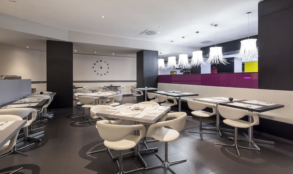 Hotel ILUNION Bel Art — 18