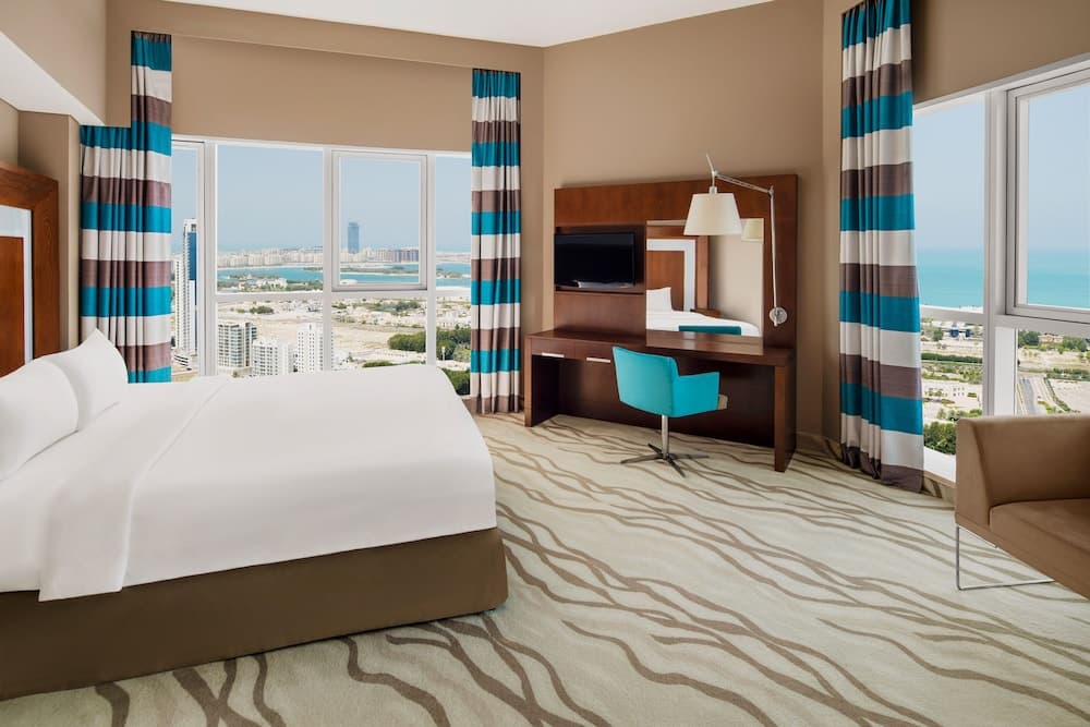 Novotel Dubai Al Barsha — 13