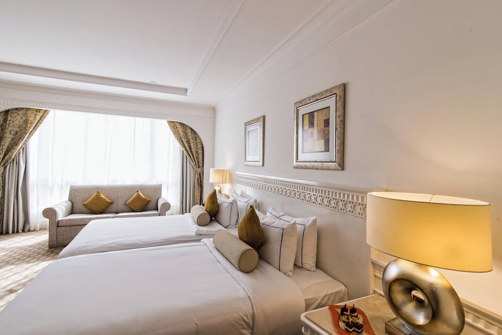 Al Habtoor Grand Resort, Autograph Collection® — 16