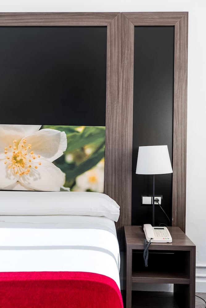 Hotel Sevilla — 2