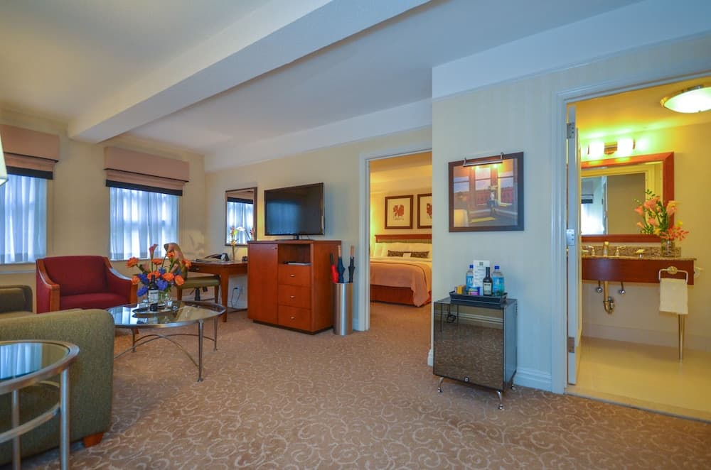 San Carlos Hotel — 20