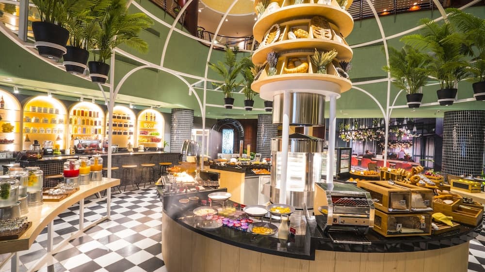 Dusit Thani Dubai — 3