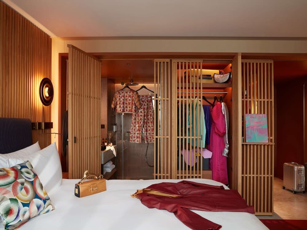 SO/ Paris Hotel — 14
