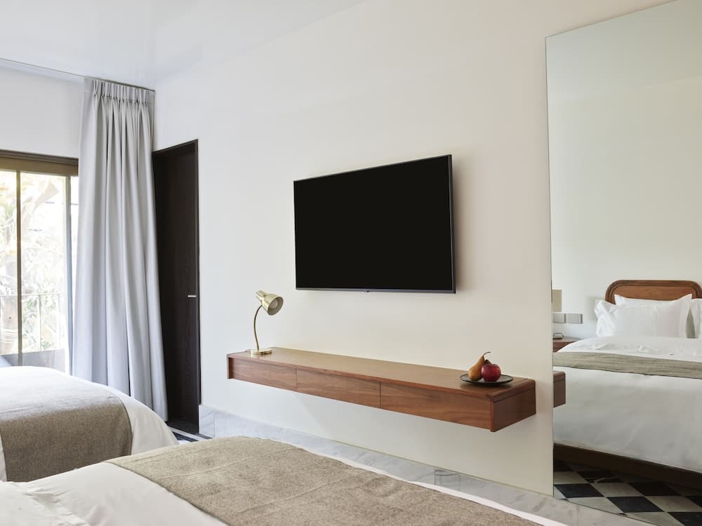 Hotel Dama — 22