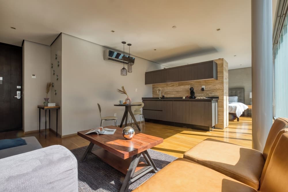 AR 218 Hotel von ULIV — 21