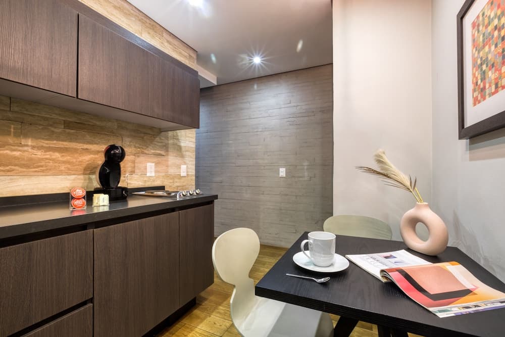AR 218 Hotel von ULIV — 18