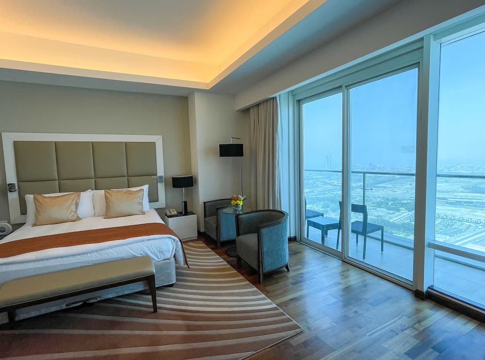 La Suite Dubai Hotel & Apartments — 3