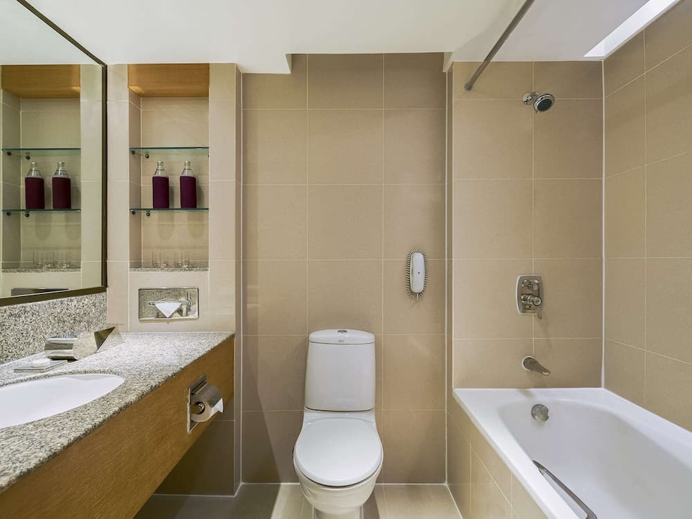 Grand Mercure Bangkok Atrium — 9