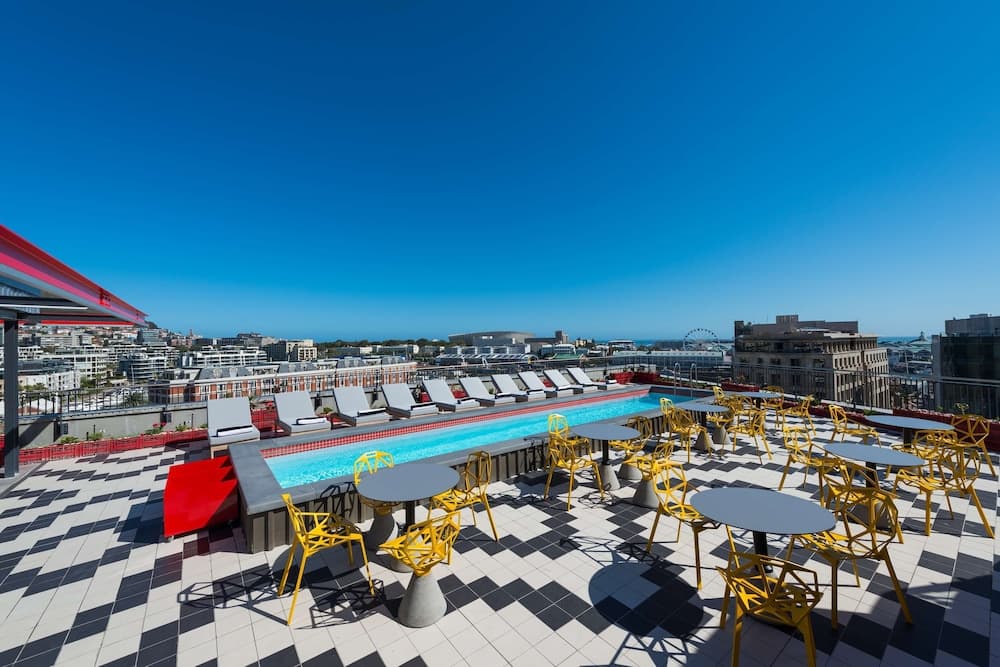 Radisson RED V&A Waterfront, Cape Town hotel, Silo 6, South Arm Road, V&A Waterfront, Cape Town, Western Cape, 8001, South Africa — photo 141