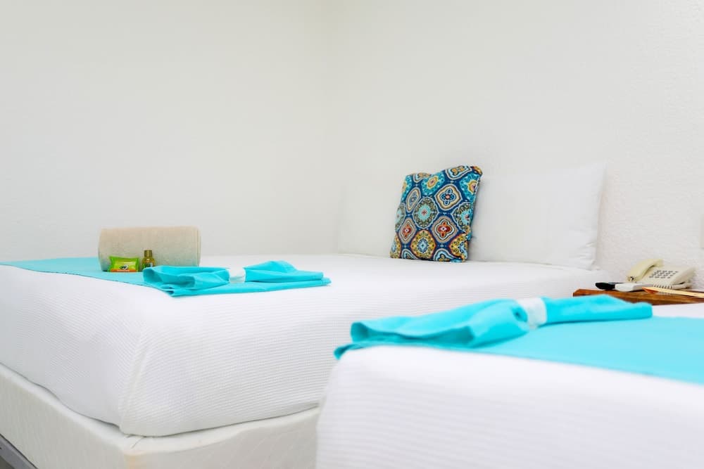 Hotel Maria de Lourdes Cancun — 14