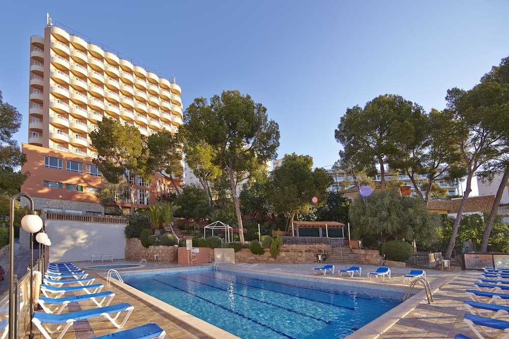 MLL Blue Bay Hotel — 2