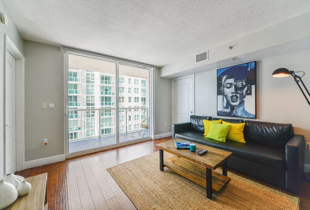 Stylish  Condo in Brickell Free Parking — 29