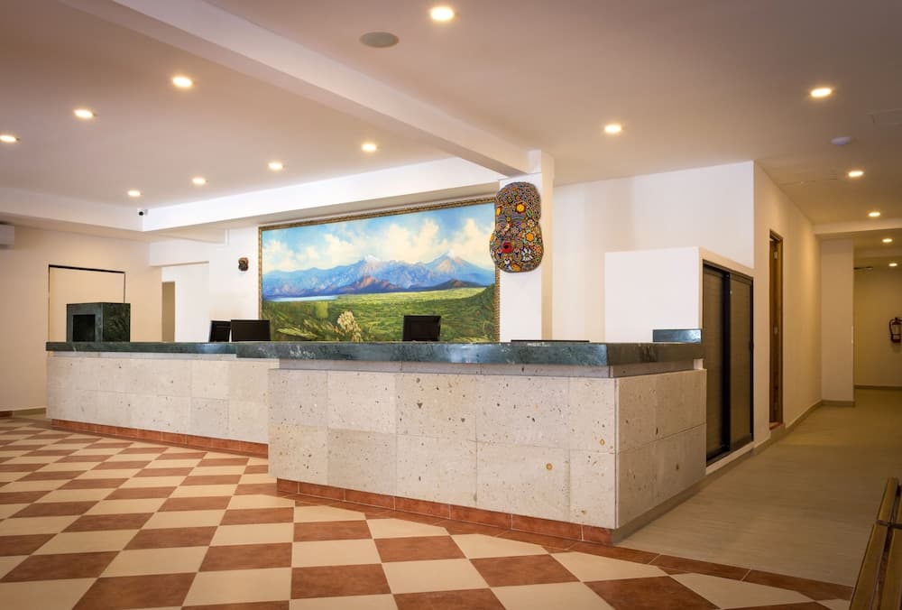 Nomads Party Hotel & Hostal — 5