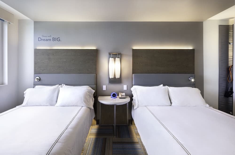 EVEN Hotel Miami - Airport by IHG — 5