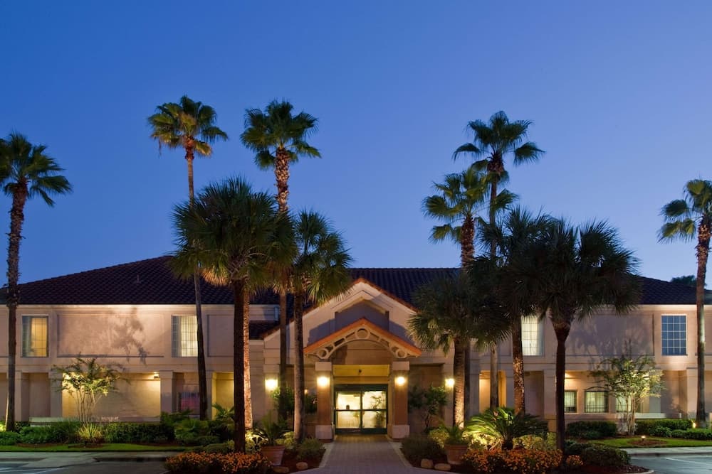Sonesta ES Suites Orlando - Lago Buena Vista — 11