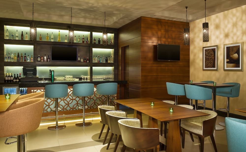 Hilton Garden Inn Dubai Jumeirah — 25