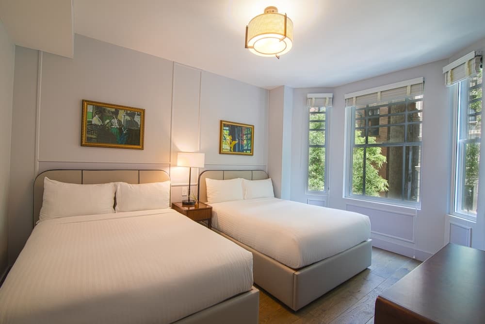 Hotel Belleclaire — 18