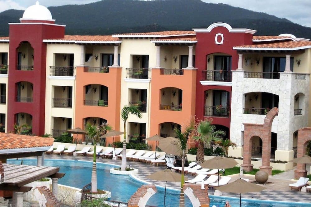 Great 1 BR Hacienda Encantada — 1