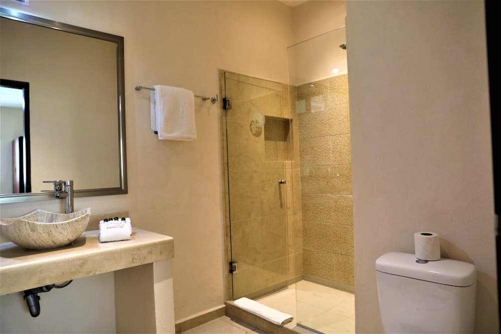Hotel 12 Bees — 3