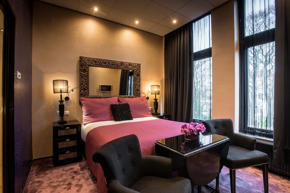 Hotel Sebastian's — 18