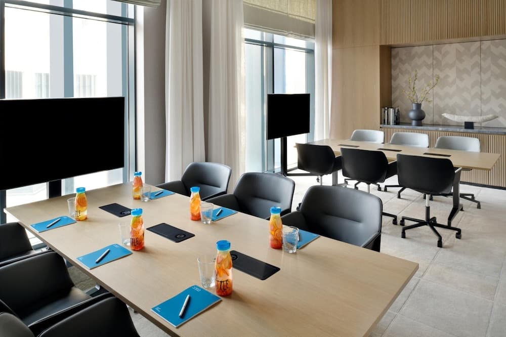 Vida Emirates Hills — 24