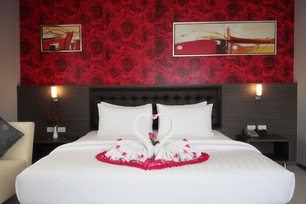 Picnic Hotel Bangkok — 21