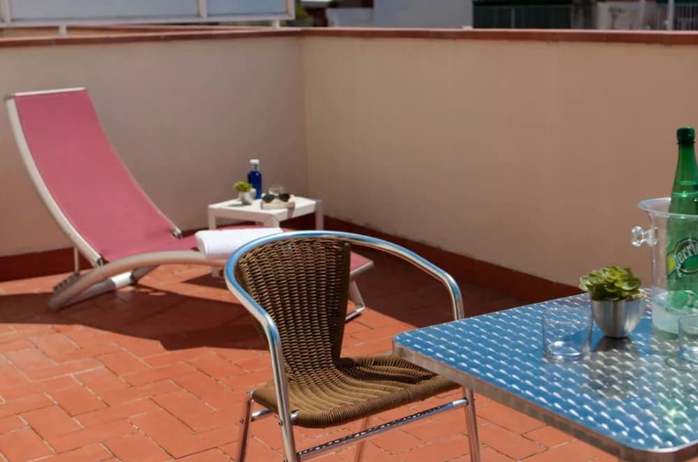 Hotel Sagrada Familia — 8