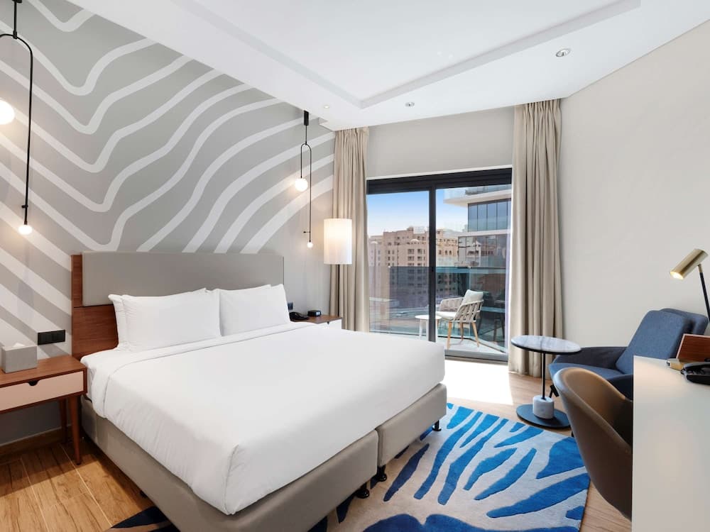 Adagio Premium The Palm — 22