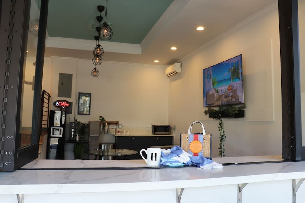 Hometel Suites - Los Angeles (Koreatown) — 18