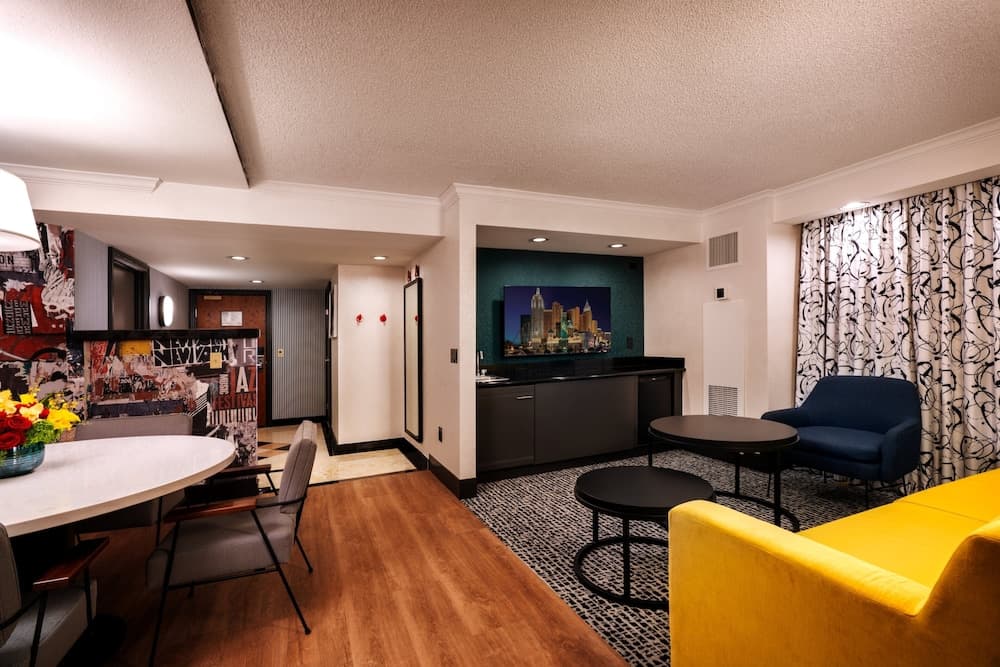 New York-New York Hotel & Kasino — 29