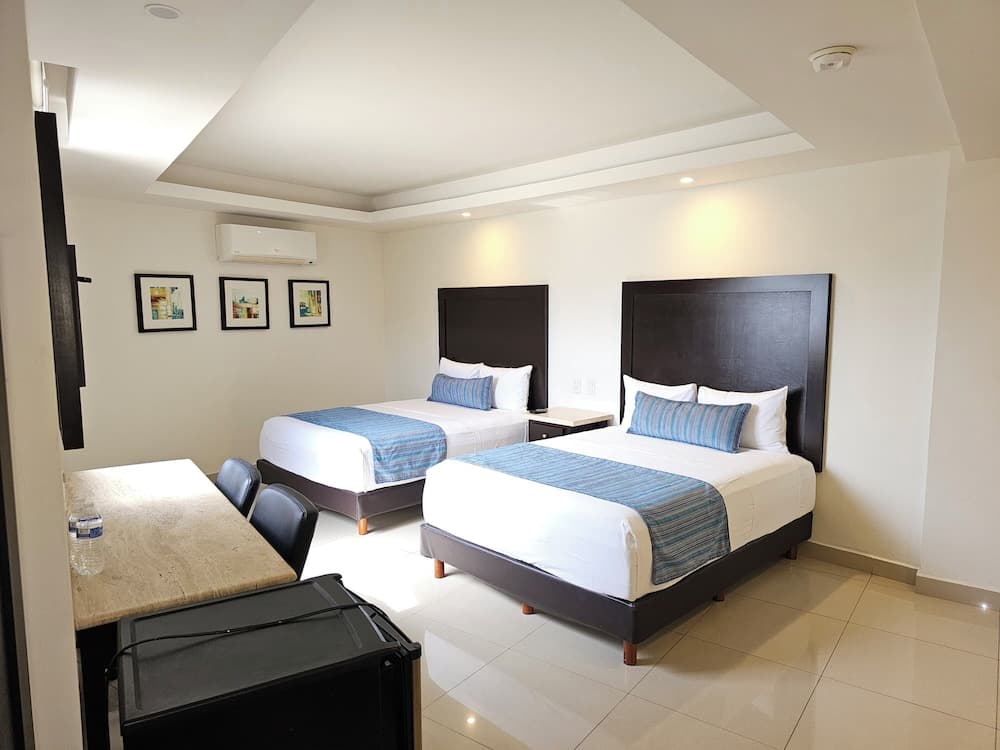 Maria Elena Hotel — 28