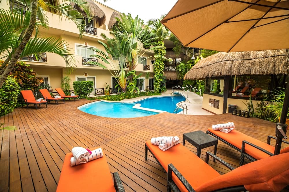 Riviera del Sol — 11