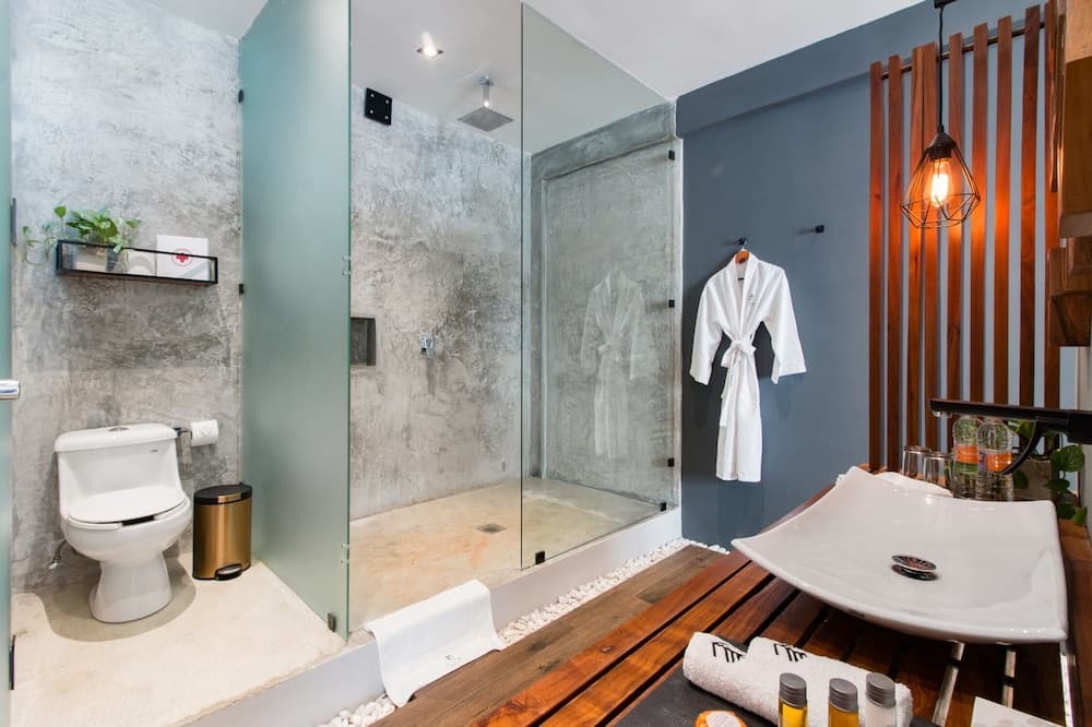 Leaf Boutique Condos — 26
