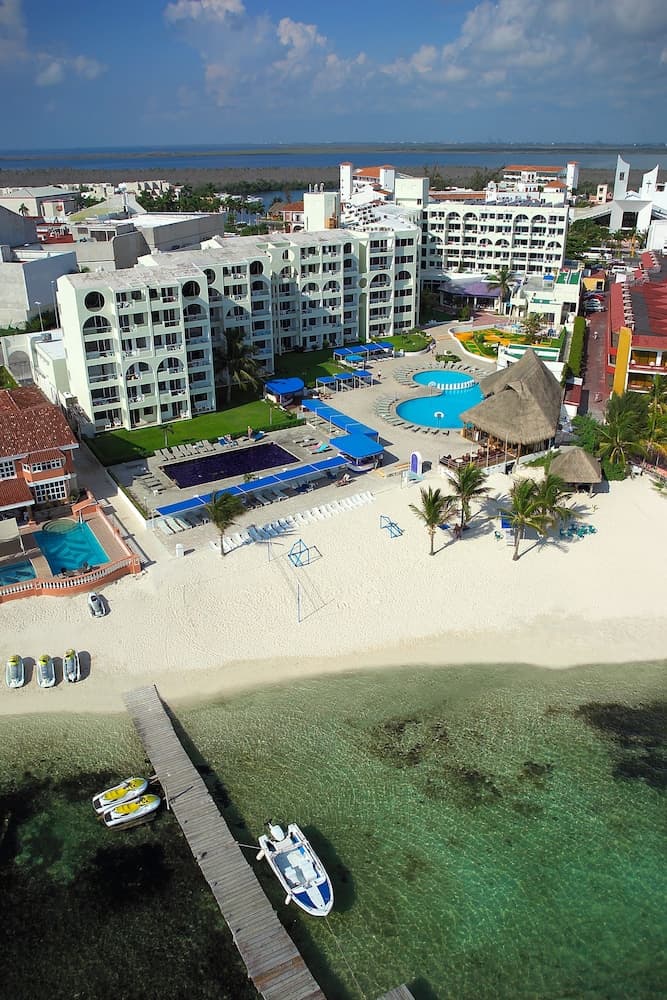 Aquamarina Strandresort — 20
