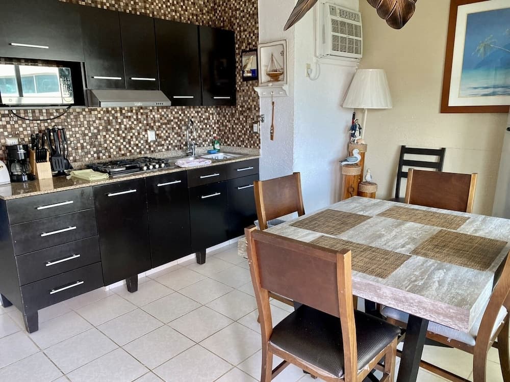 Suites Brisas Cancun — 10