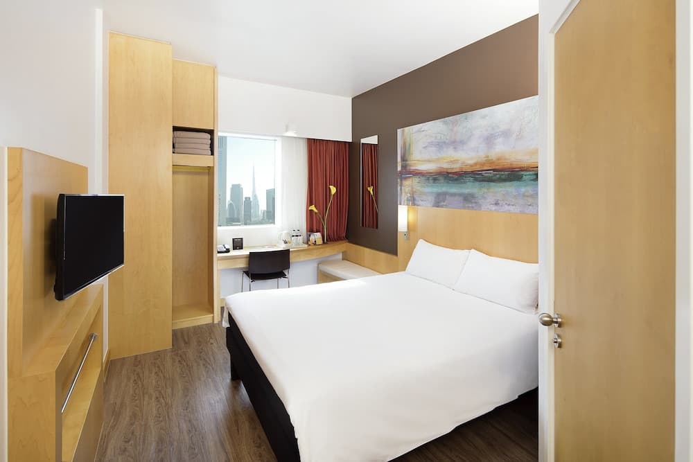 Hotel ibis One Central — 6