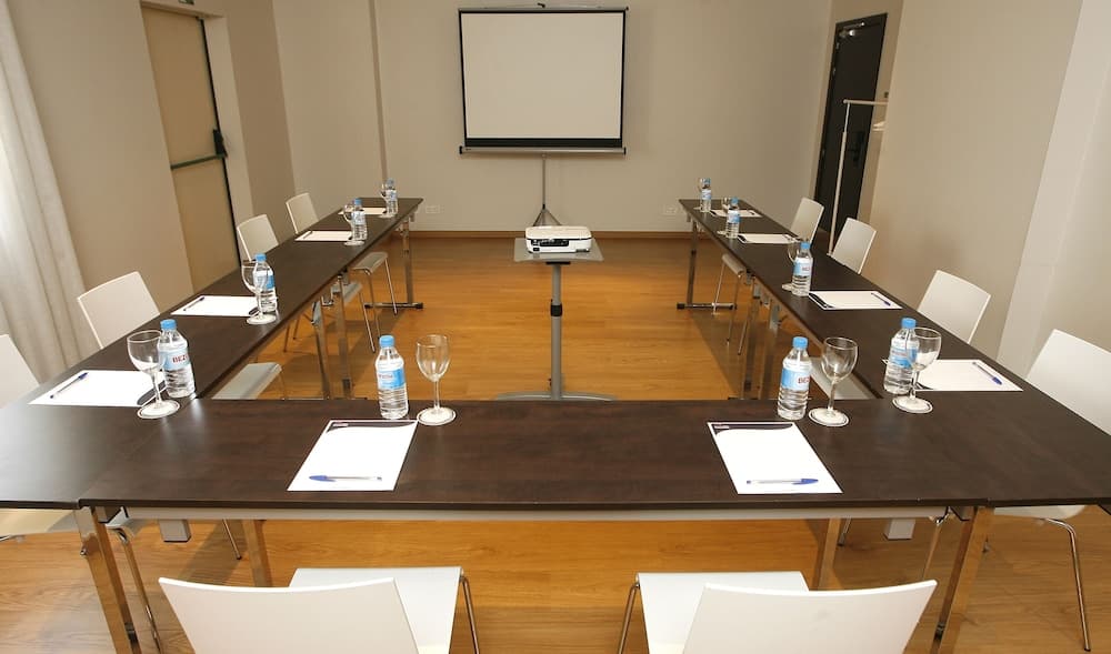 Travelodge Barcelona Poblenou — 3