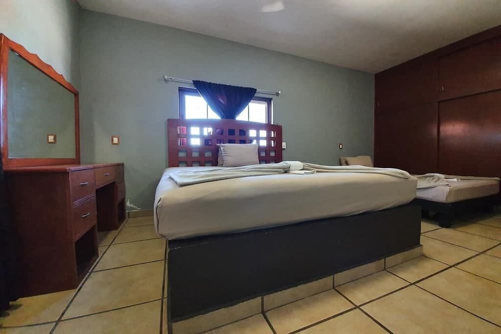 Hotel Colonos By Rotamundos — 15