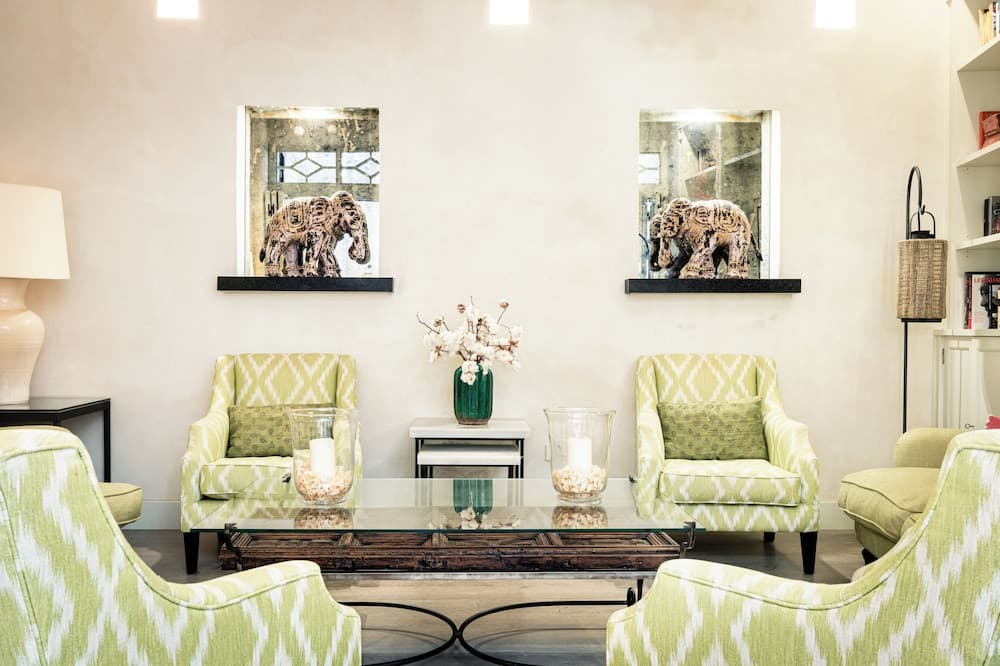 Boutique-Hotel Corral del Rey by ALUZ Collection — 9
