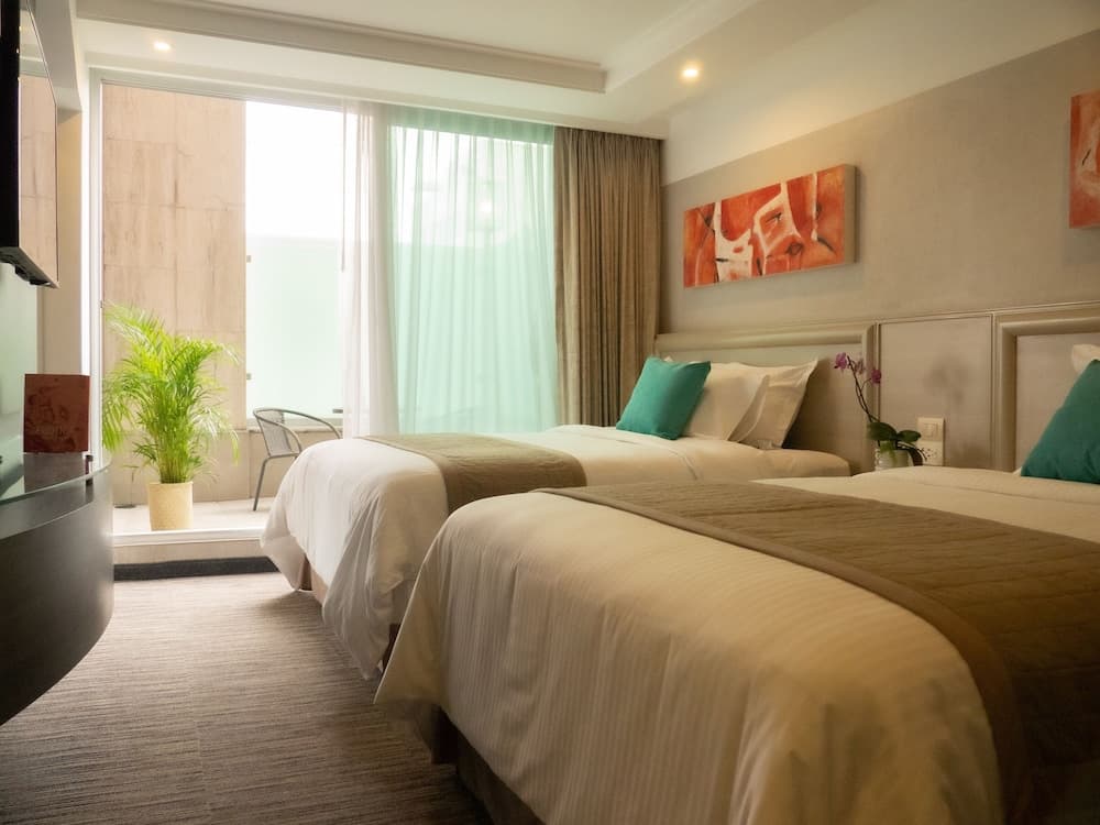 Hotel Marbella — 11