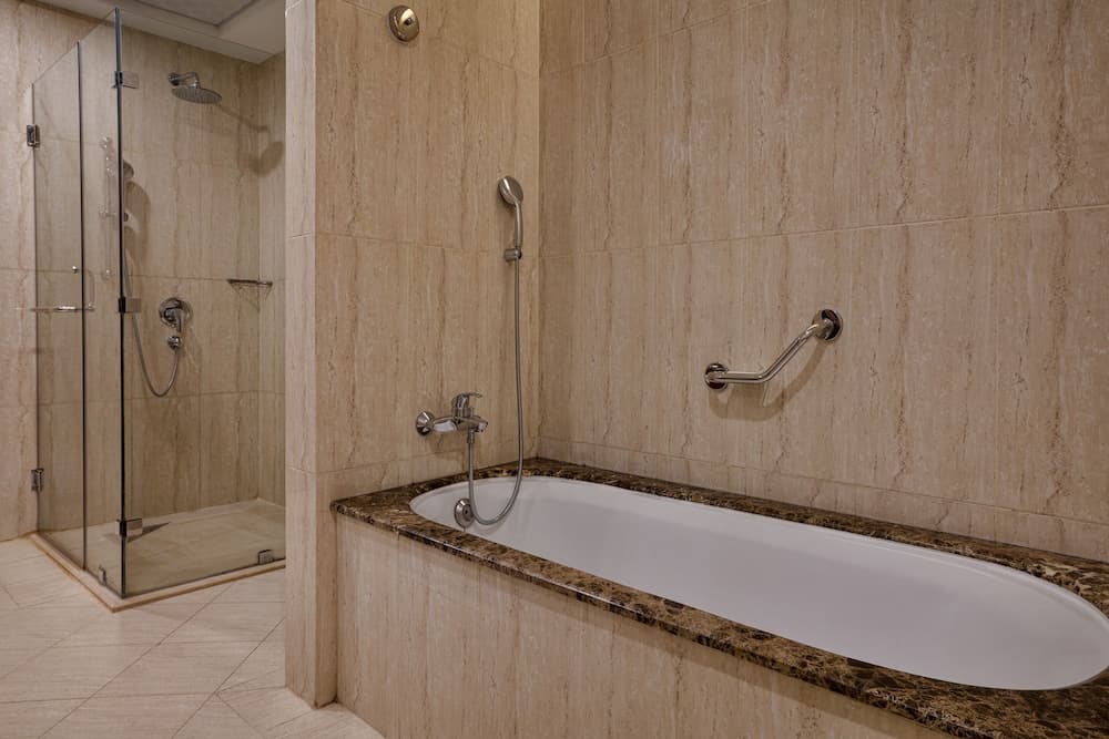La Suite Dubai Hotel & Apartments — 24