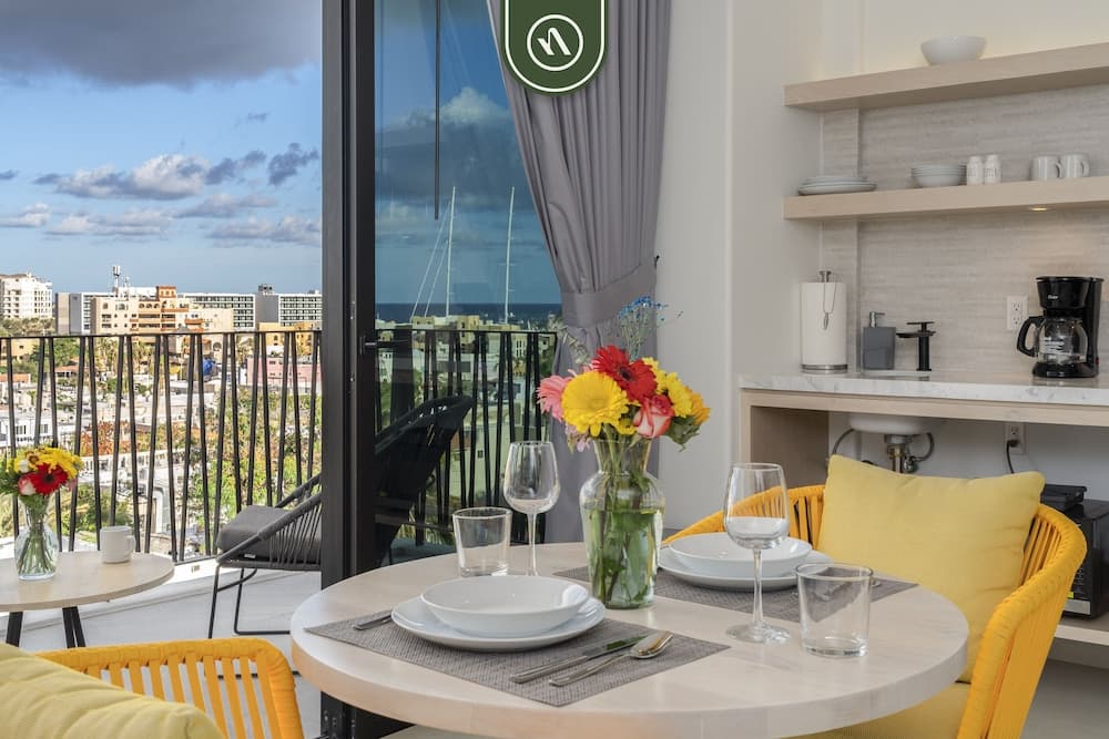 Tower 605 by Naya Homes — 12