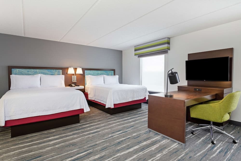 Hampton Inn & Suites Orlando Intl Dr N — 7