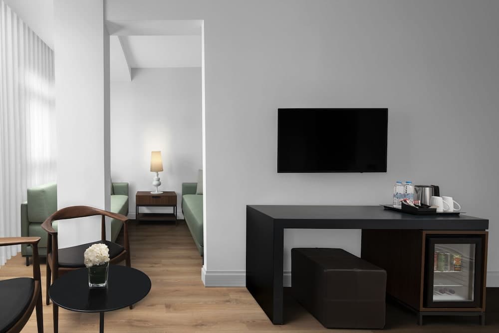 Akka Suites Taksim — 25