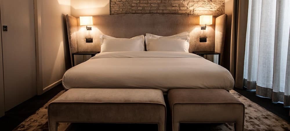 DOM Hotel — 16