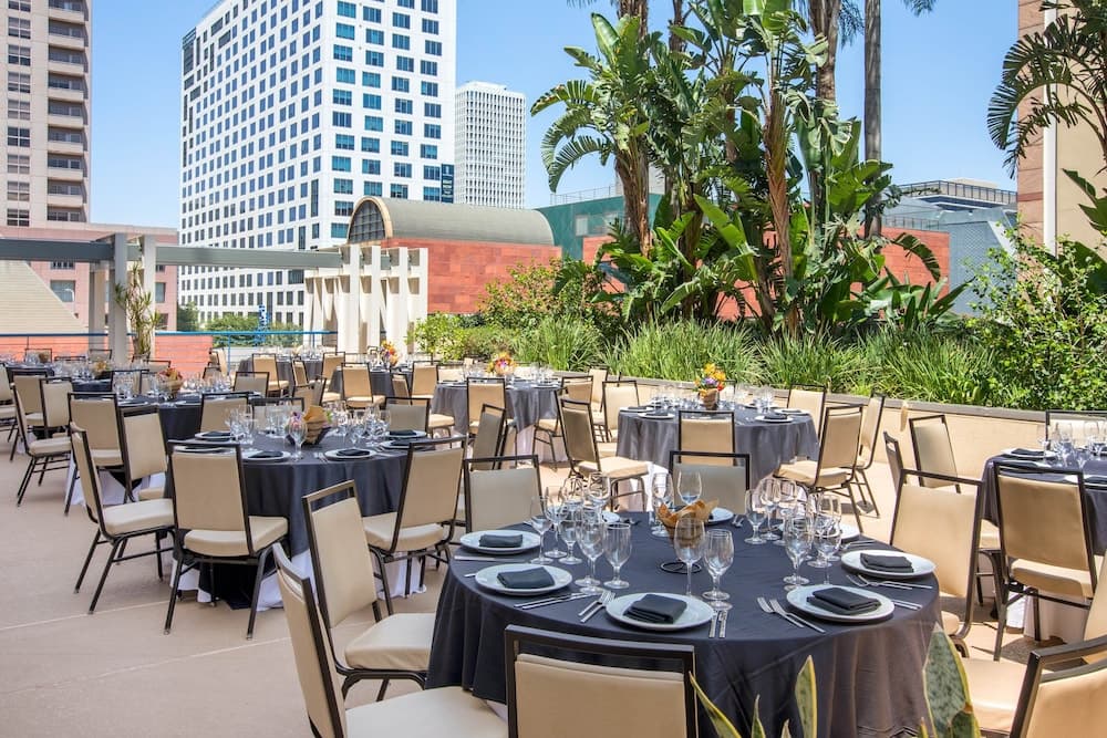 Omni Los Angeles Hotel at California Plaza — 27