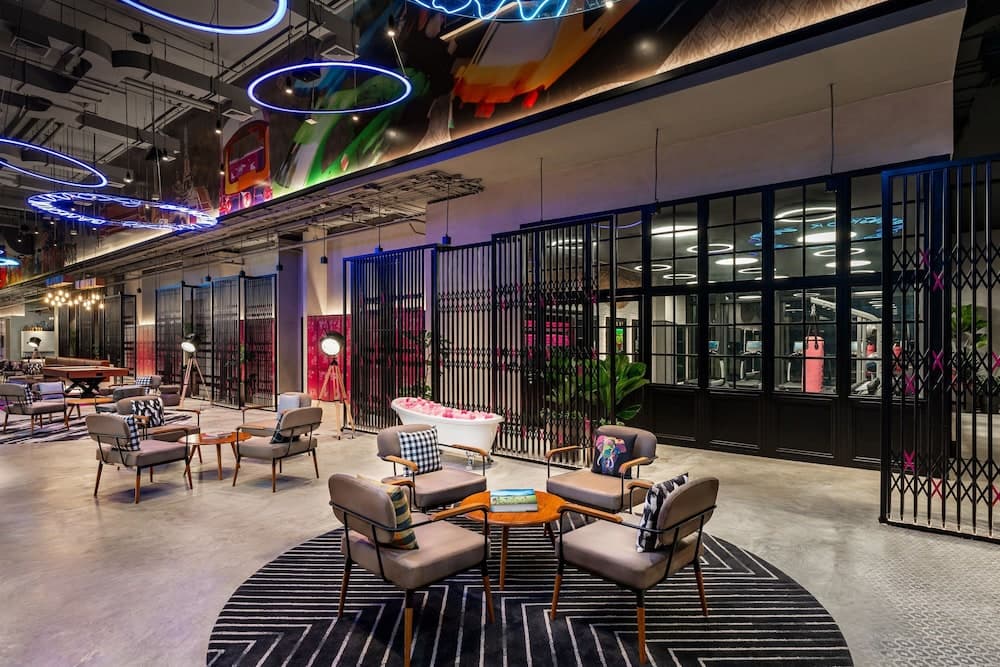 Moxy Bangkok Ratchaprasong — 19