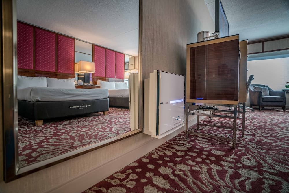 MGM Grand Hotel & Casino — 28