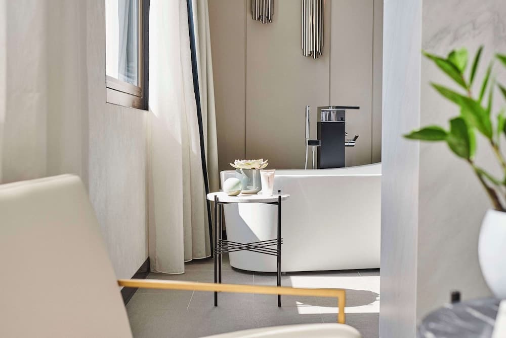 Grand Hyatt Barcelona — 12