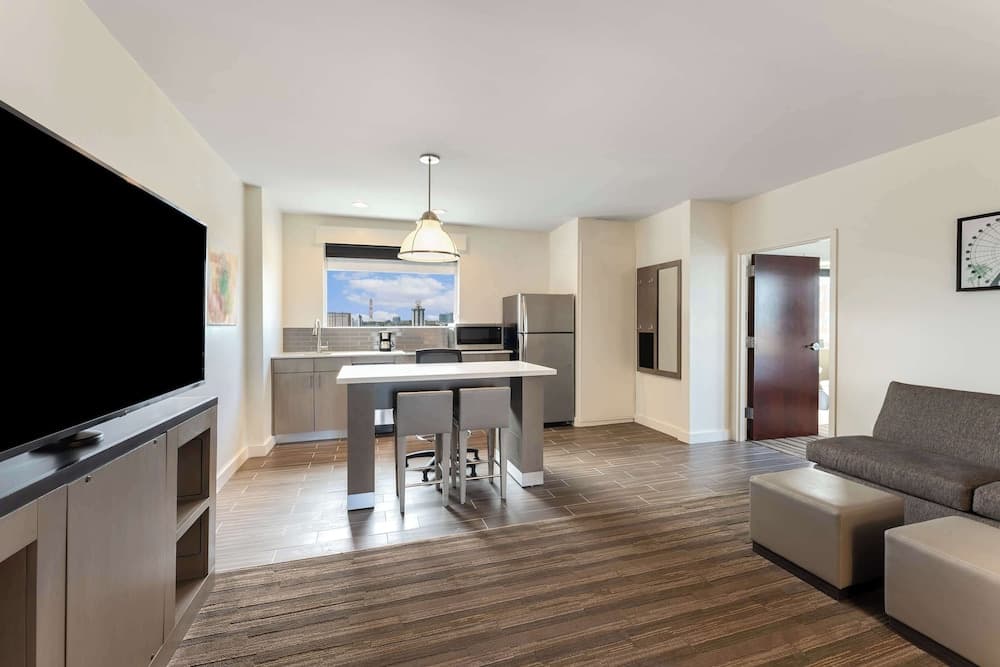Hyatt House Orlando International Drive — 12